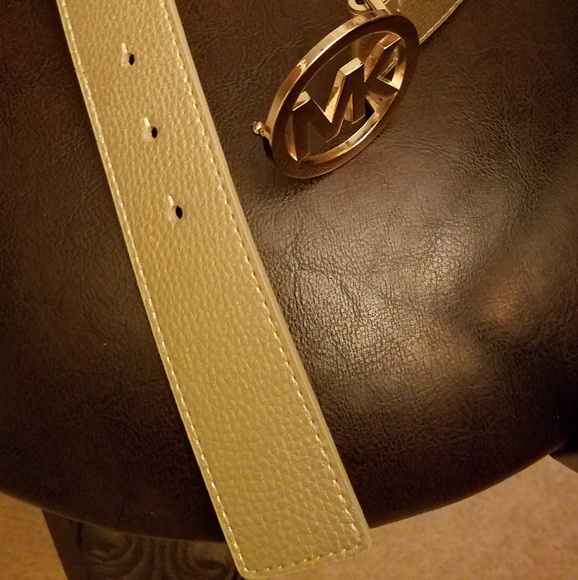 New MK gold leather and sequin belt. - Picture 4 of 4